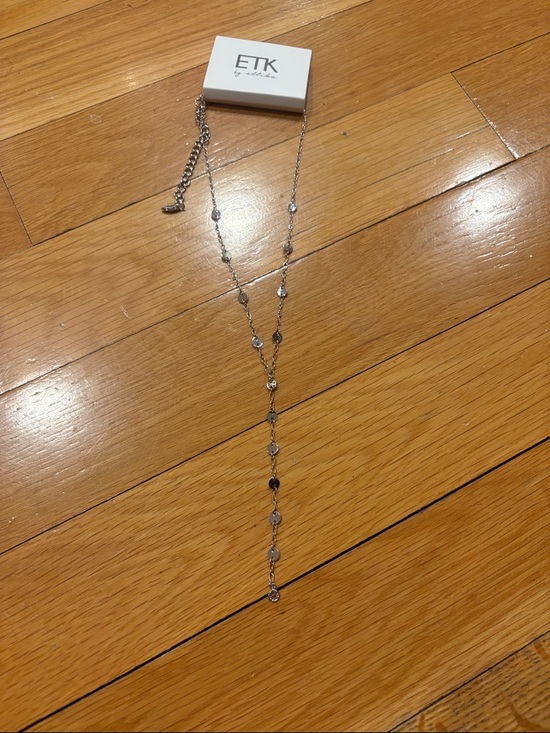 Etk Jewelry - Silver Y-Drop Station Necklace